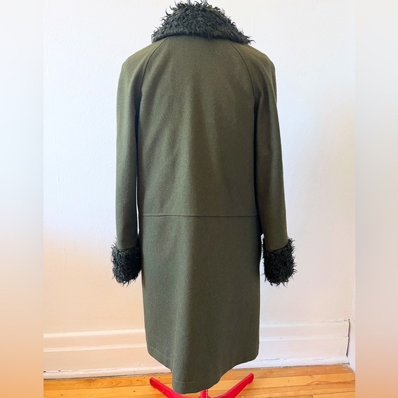 Vintage  Rocky Green Wool Coat with Fur Cuffs and Collar - Size Small - Picture 4 of 9